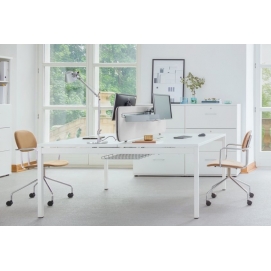 OGI Y desk with 2 workspaces